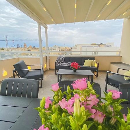 The Blue Mill Penthouse With Beautiful Views Apartment Naxxar Exterior photo