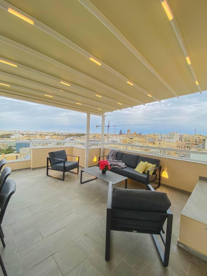 The Blue Mill Penthouse With Beautiful Views Apartment Naxxar Exterior photo